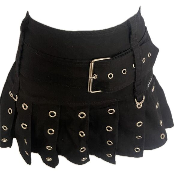 Tripp NYC Grommet Pleated Buckle Mini Skirt Women’s Size S - Picture 2 of 7